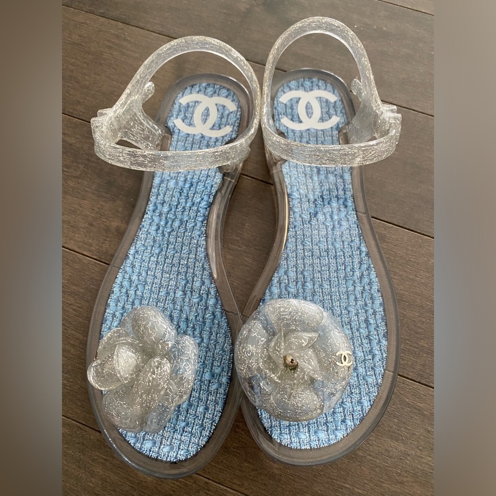 CHANEL Jelly Thong Sandals
